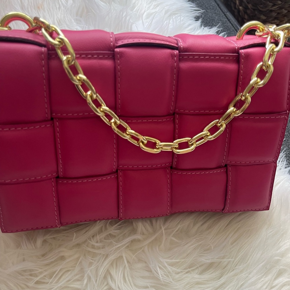 Pink bag. - Picture 3 of 6